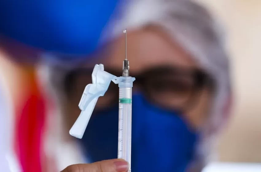  Fortaleza inicia vacinação contra a Covid-19 de crianças restritas ao leito na segunda-feira