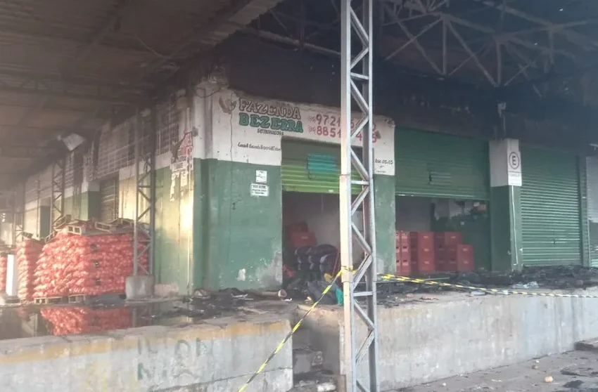  Incêndio destrói parte da estrutura da Ceasa na Grande Fortaleza. (Vídeos)