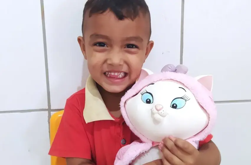  Equipe médica percebeu lesões em criança de 4 anos que chegou morta em hospital do Ceará; polícia investiga.