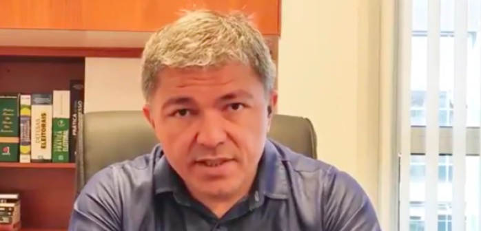  Wellington Macedo chora em depoimento e diz ter dado “graças a Deus” a bomba não ter explodido.