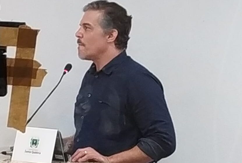  Câmara aprova contas de governo de 2016 de Fabiano Lôbo.