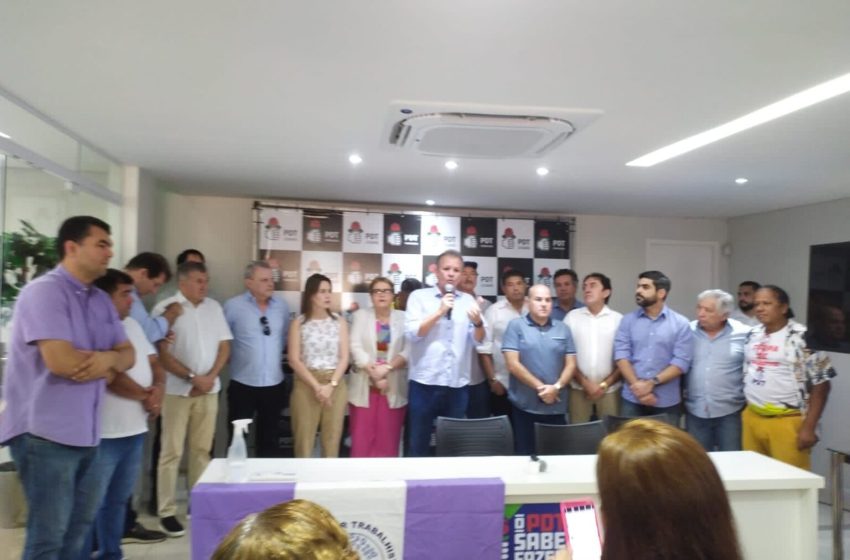  André Figueiredo destitui Cid Gomes e retoma comando do PDT no Ceará.