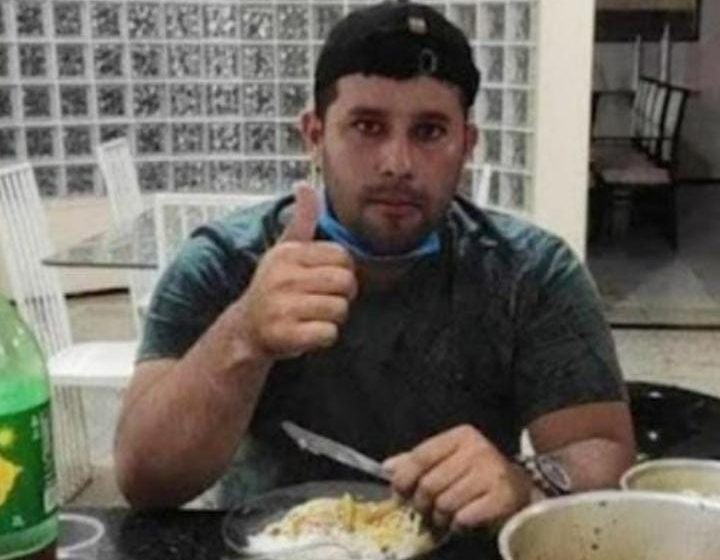  Caçador encontra ossada humana que pode ser de de Alex Benevinuto.