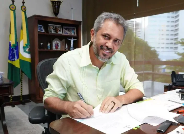  Governador divulga redução de 5% dos homicídios no Ceará em julho; média é de 8 crimes por dia.