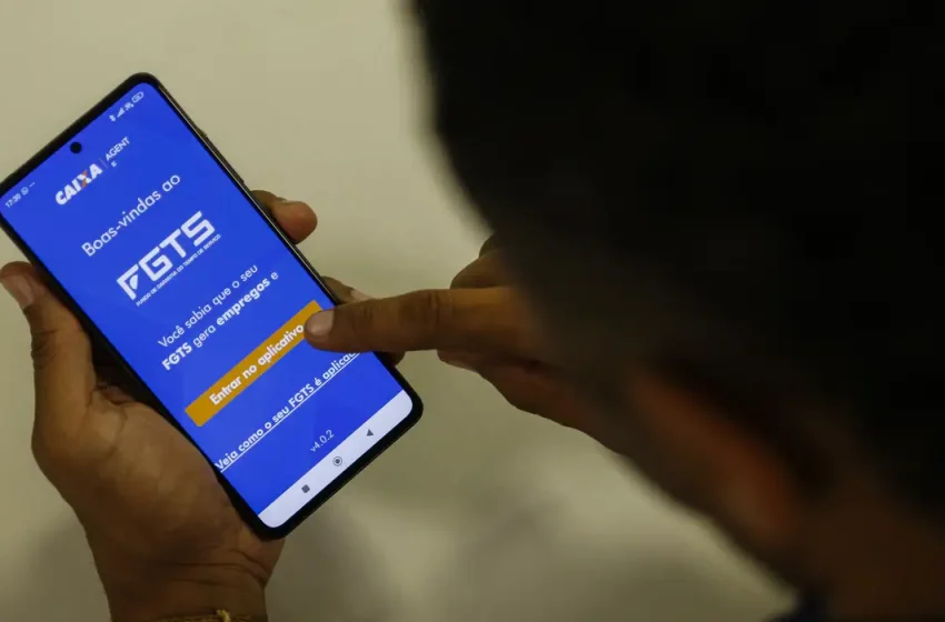  Trabalhadores vão receber parte do lucro de R$ 15 bilhões do FGTS.