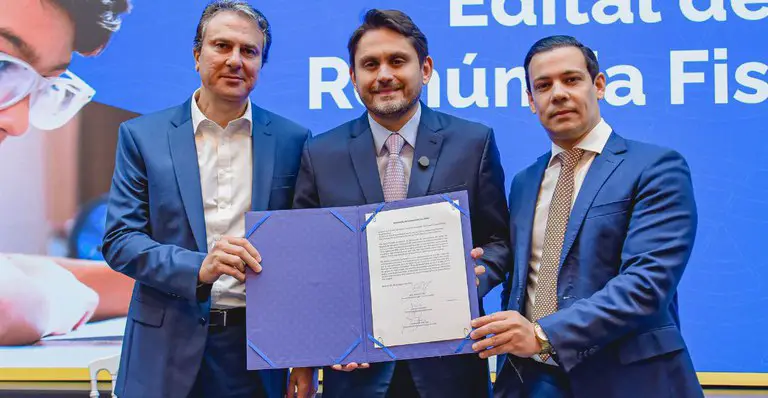  Governo Federal lança edital de R$ 1,2 bilhão para levar internet para até 20 mil escolas; Centenas de instituições do Ceará são beneficiadas.