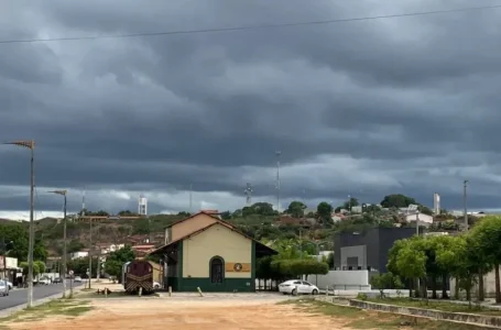 Chuvas intensas e ventos de até 60km/h devem atingir 13 cidades do Ceará.