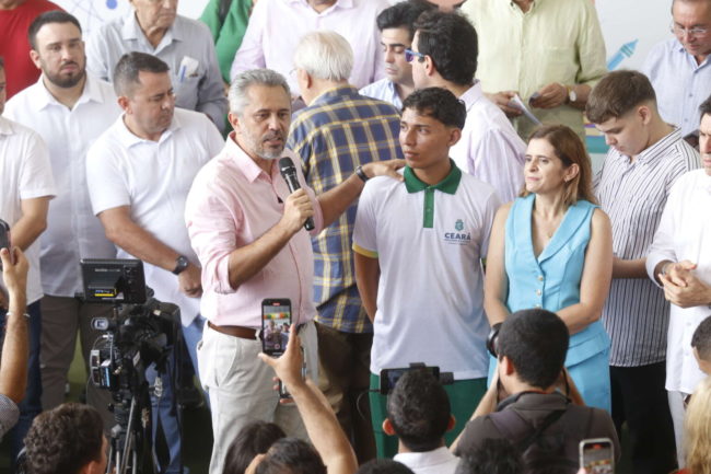  Elmano quer escolas profissionalizantes com cursos mais procurados no mercado.